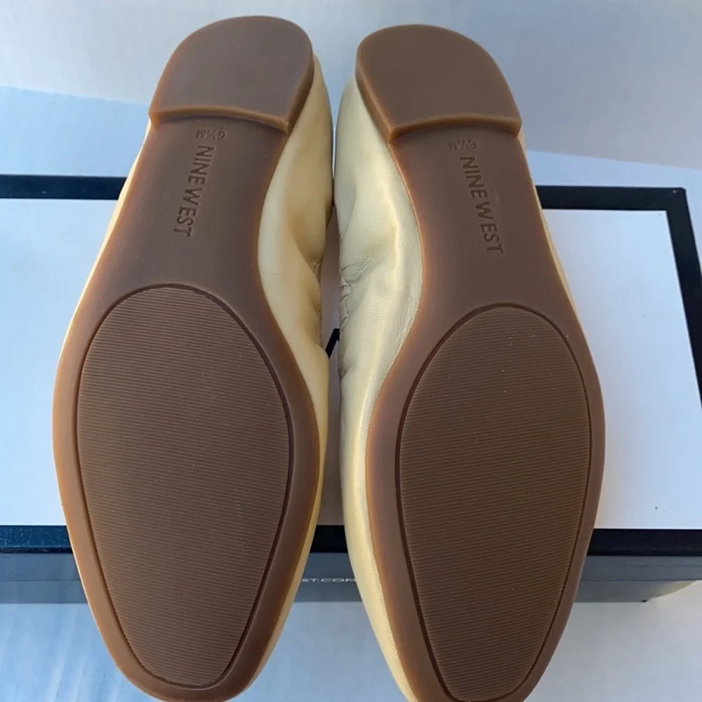 Nine West reposhing this